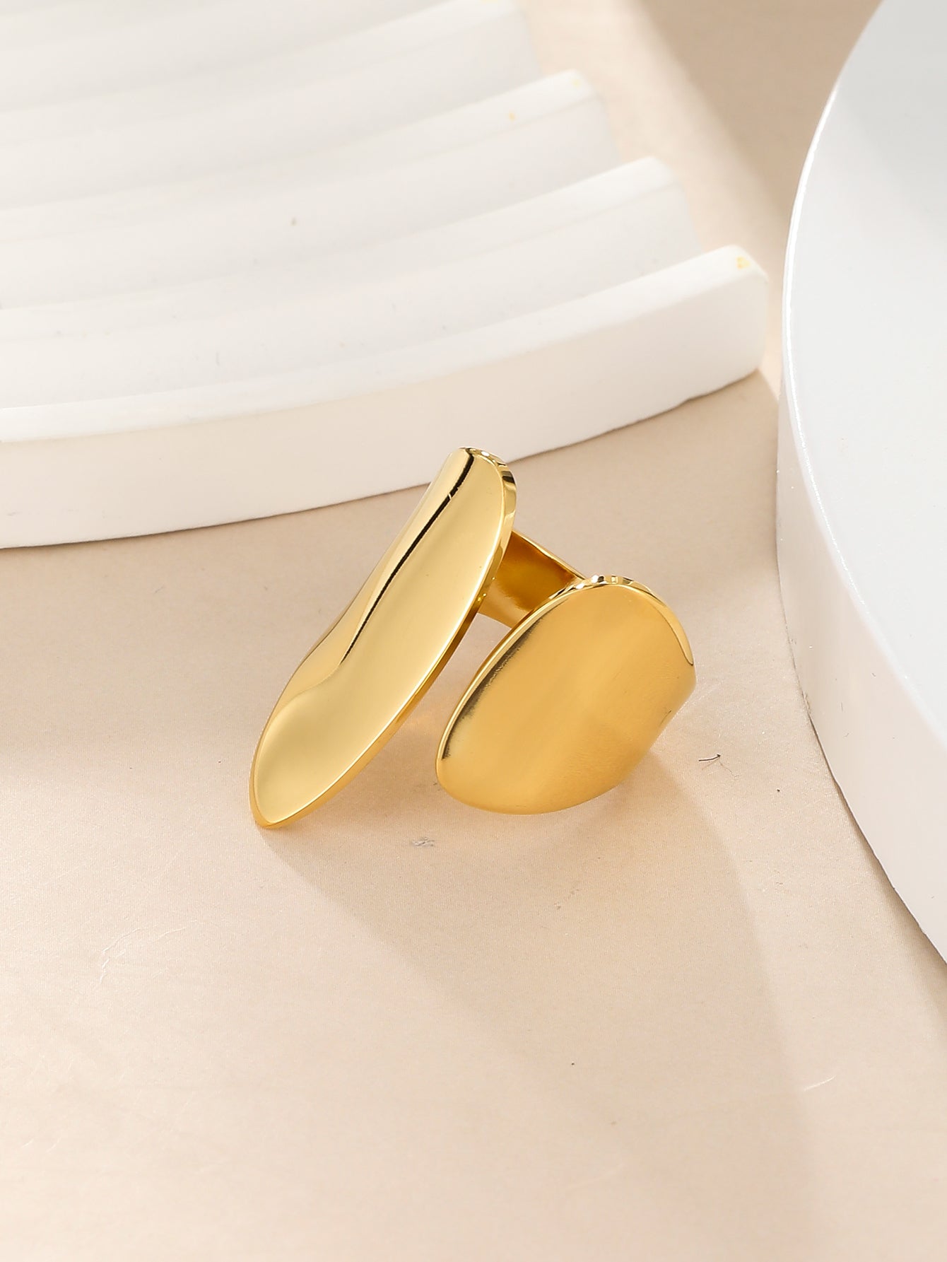 Bague Élégance Asymétrique