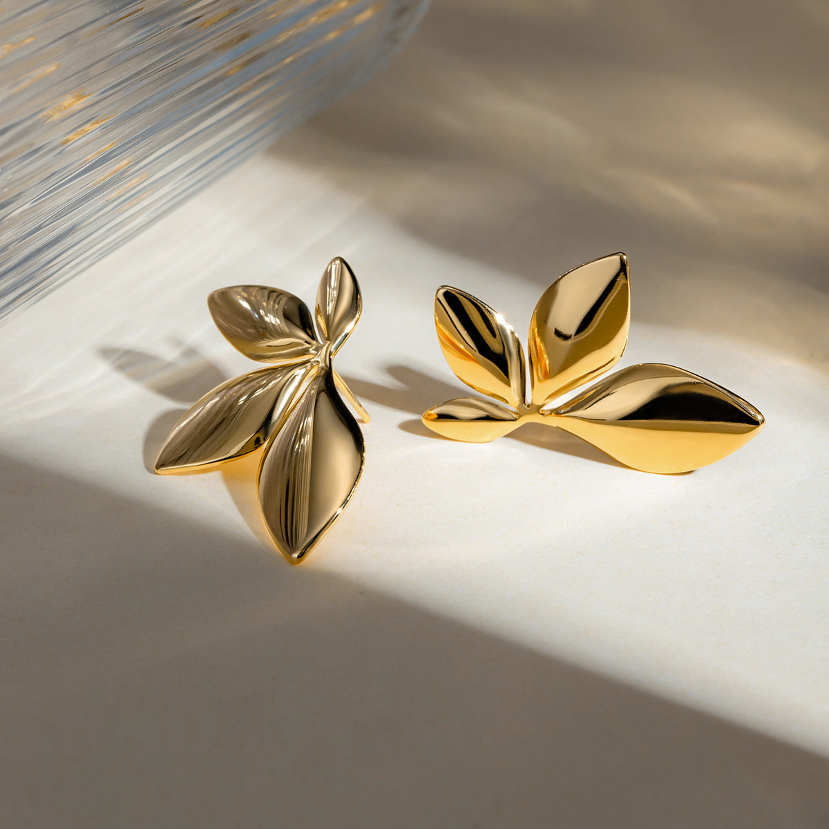 Boucles d’Oreilles Feuilles d’Or