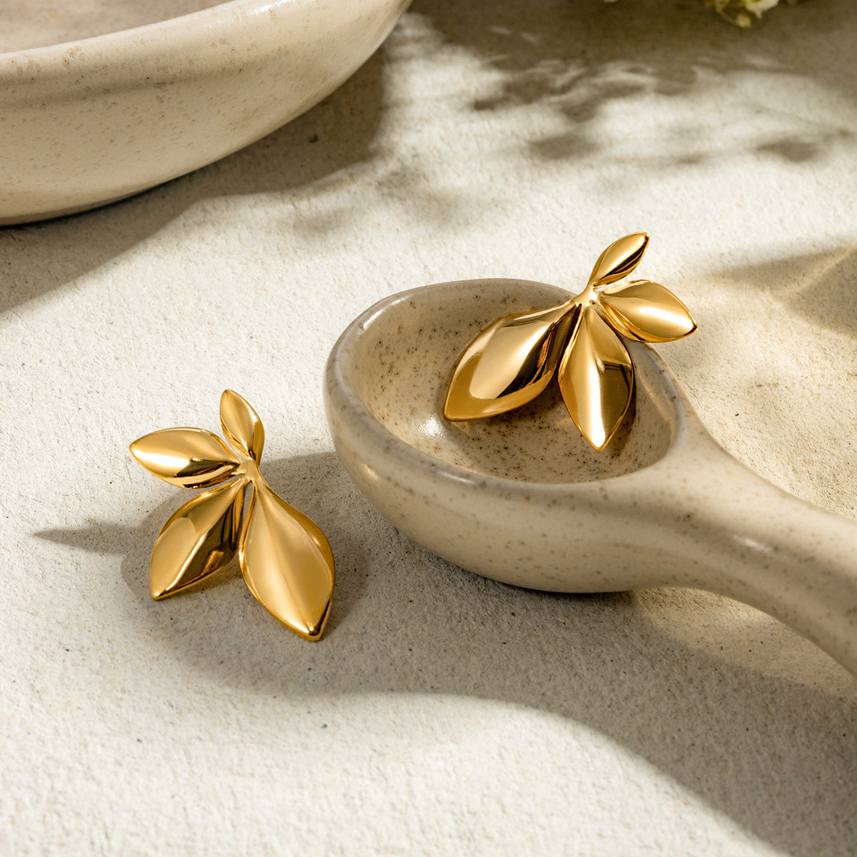 Boucles d’Oreilles Feuilles d’Or