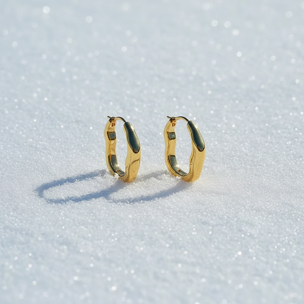 Boucles d'Oreilles Élégance Contemporaine paire sur neige